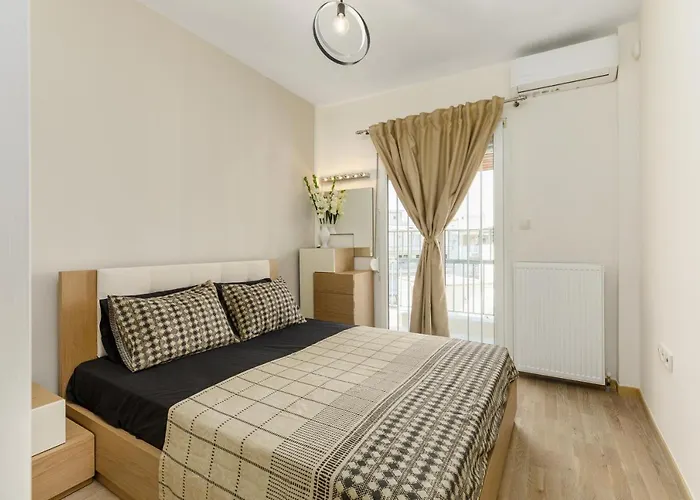 Central Luxury Apartment